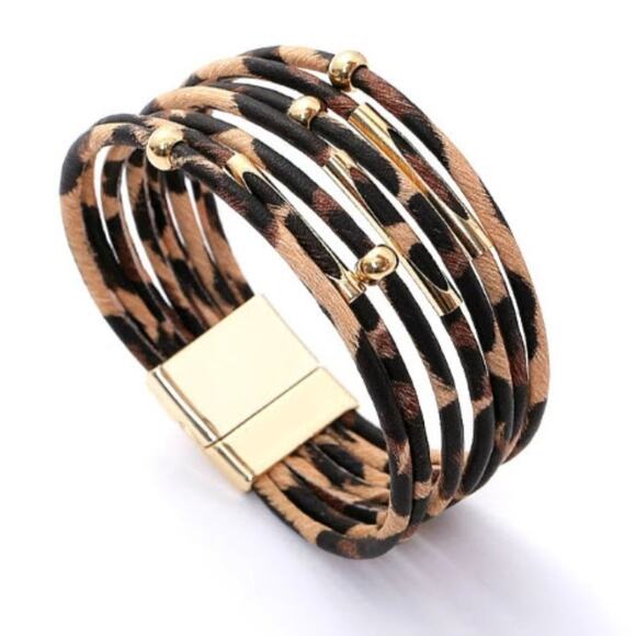 GALLANT & GRACE  Multilayer Leopard Print Wrap Bracelet - Picture 3 of 4